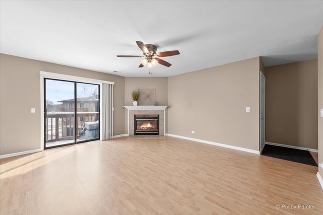 565 DEAN Drive F, South Elgin, IL 60177