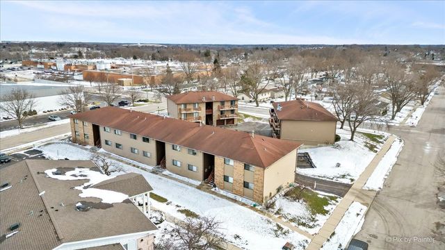 565 DEAN Drive F, South Elgin, IL 60177