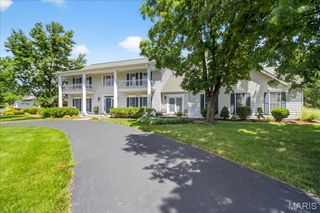 1814 Winter Run Court, Chesterfield, MO 63017