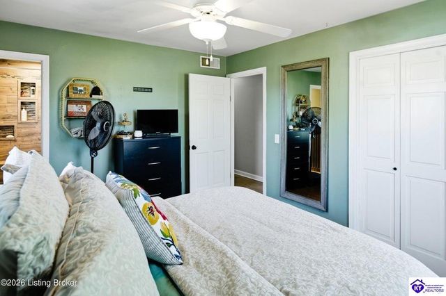 202 Cedarview Drive, Shepherdsville, KY 40165