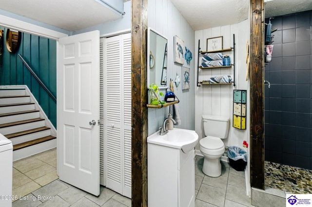 202 Cedarview Drive, Shepherdsville, KY 40165
