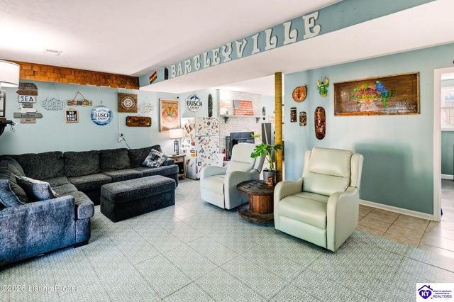 202 Cedarview Drive, Shepherdsville, KY 40165
