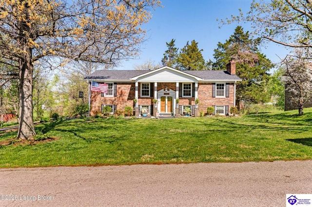 202 Cedarview Drive, Shepherdsville, KY 40165