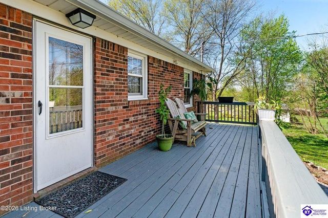 202 Cedarview Drive, Shepherdsville, KY 40165