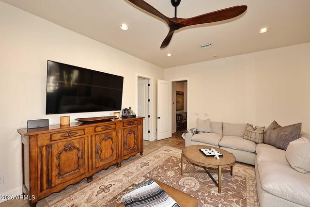 36674 N VASARI Drive, Scottsdale, AZ 85262