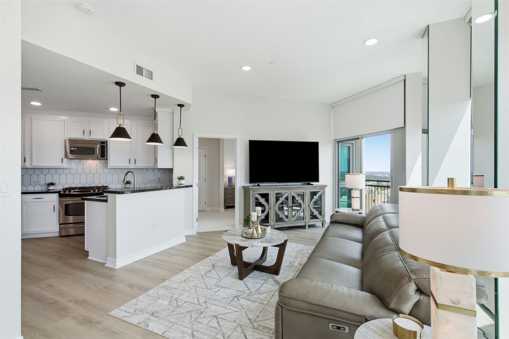 500 Throckmorton Street 2111, Fort Worth, TX 76102 — photo 5
