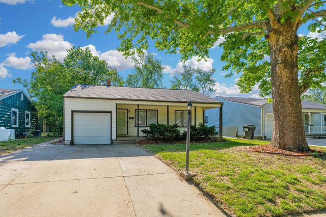 1844 S Volutsia Ave, Wichita, KS 67211