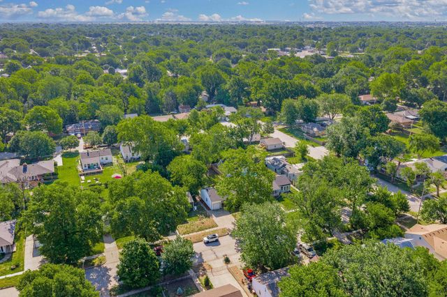 1844 S Volutsia Ave, Wichita, KS 67211
