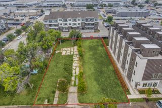 2828 Weisenberger Street, Fort Worth, TX 76107