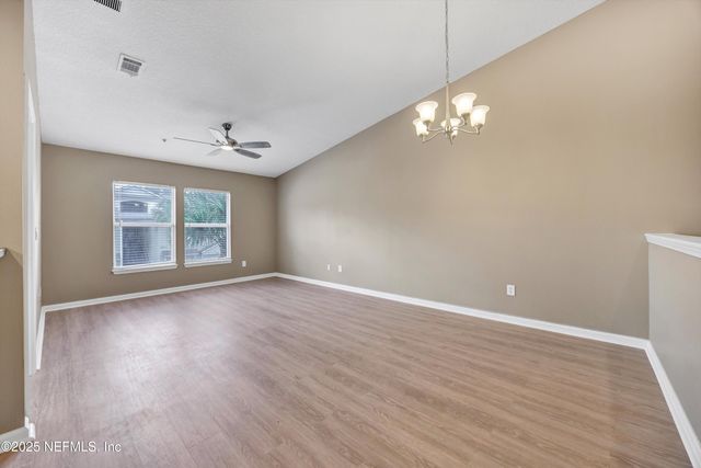 4240 MIGRATION Drive 9-7, Jacksonville, FL 32257