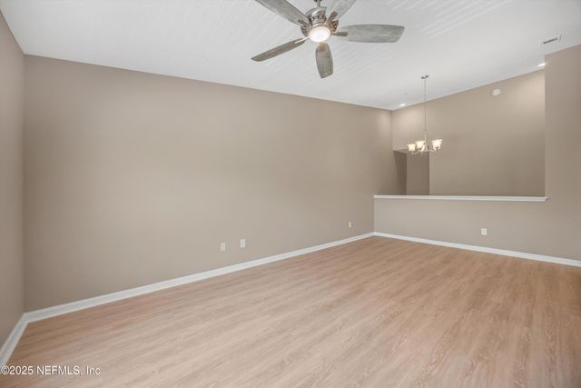 4240 MIGRATION Drive 9-7, Jacksonville, FL 32257