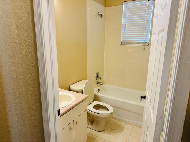 1756 SW Jamesport Drive, Port St. Lucie, Port St Lucie, FL 34953