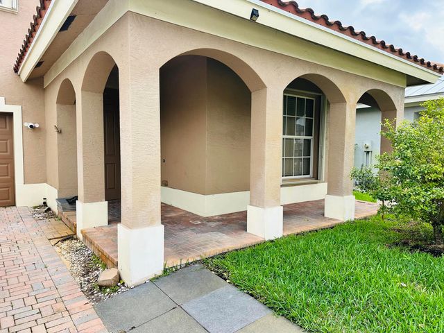 1756 SW Jamesport Drive, Port St. Lucie, Port St Lucie, FL 34953