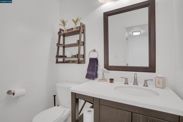 1120 Kenwal Rd C, Concord, CA 94521