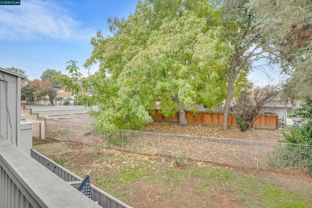 1120 Kenwal Rd C, Concord, CA 94521