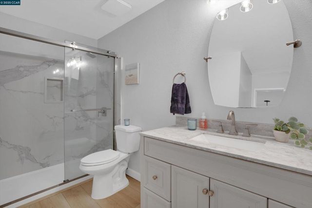 1120 Kenwal Rd C, Concord, CA 94521