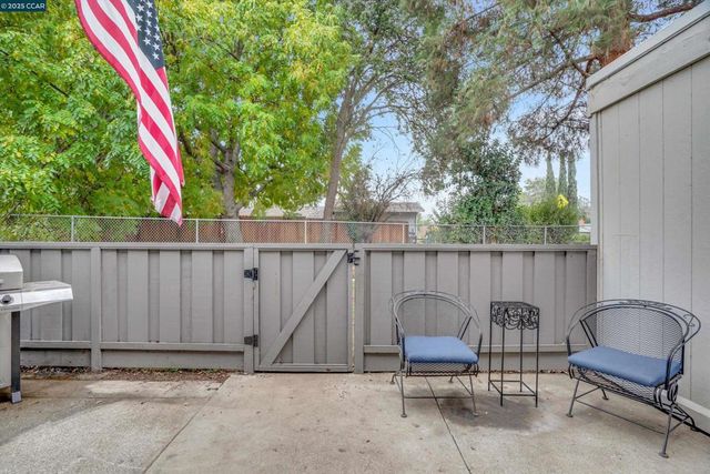 1120 Kenwal Rd C, Concord, CA 94521