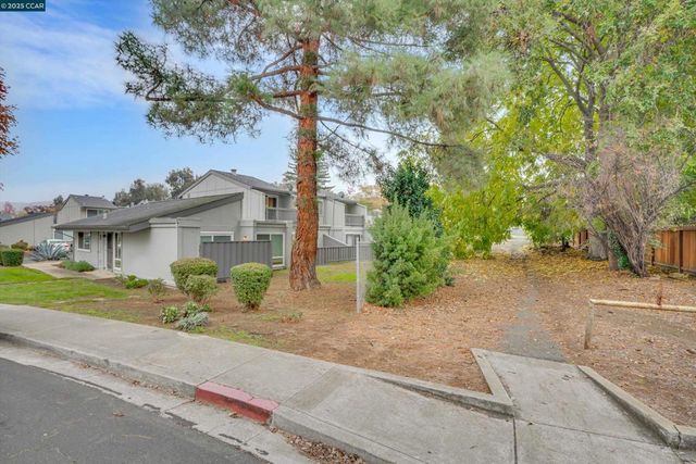 1120 Kenwal Rd C, Concord, CA 94521
