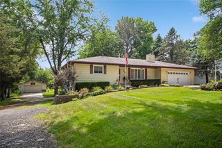 2055 E Leland Avenue, Des Moines, IA 50320