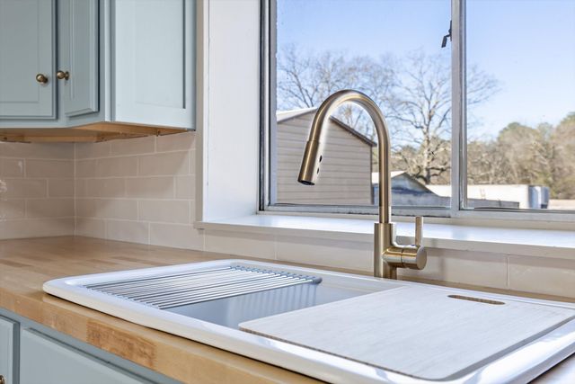 2921 Kirkman Road, Chattanooga, TN 37421