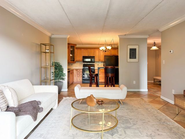 80 N Warren St 37, Woburn, MA 01801