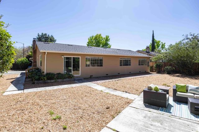 10101 Richwood Drive, Cupertino, CA 95014