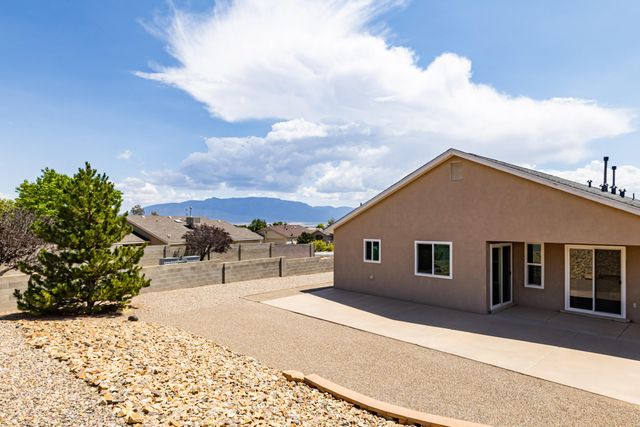 10431 Don Giovanni Place NW, Albuquerque, NM 87114