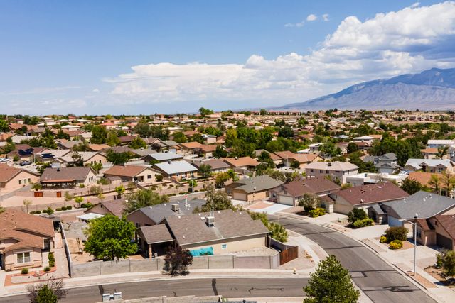10431 Don Giovanni Place NW, Albuquerque, NM 87114