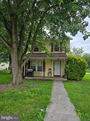 341-A&B WOODPOINT AVE, Hagerstown, MD 21740