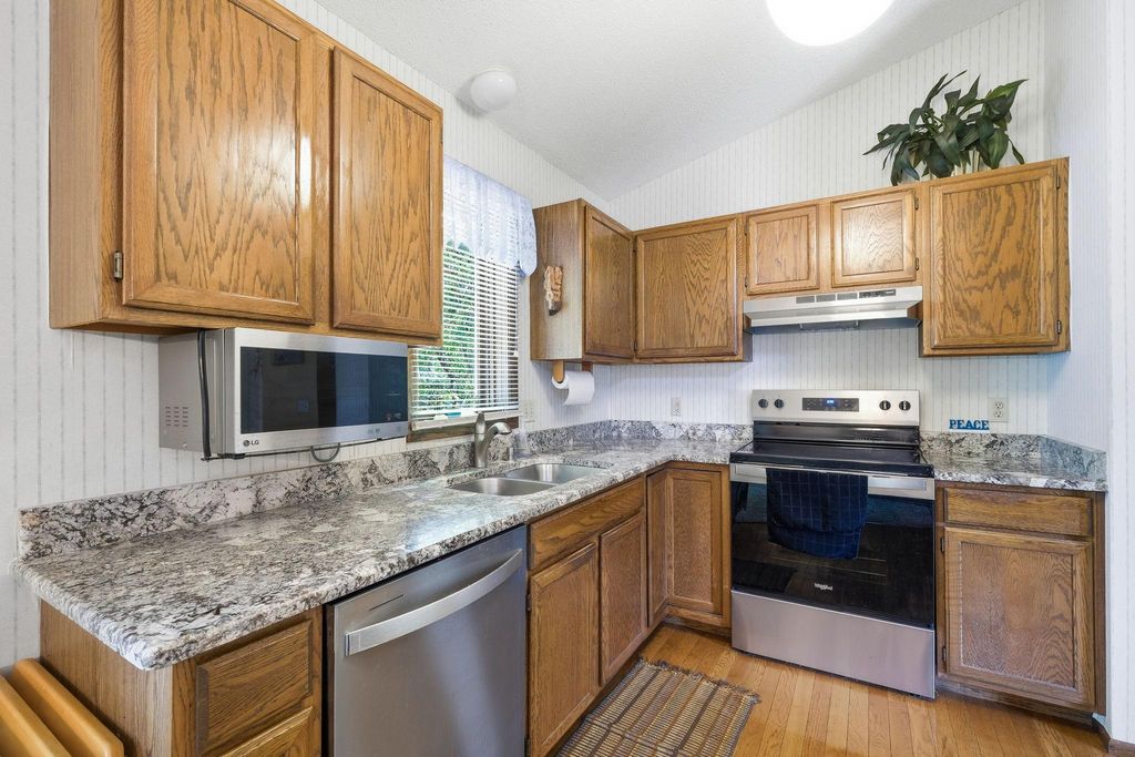 12959 Black Hills Drive, Burnsville, MN 55337 — photo 4
