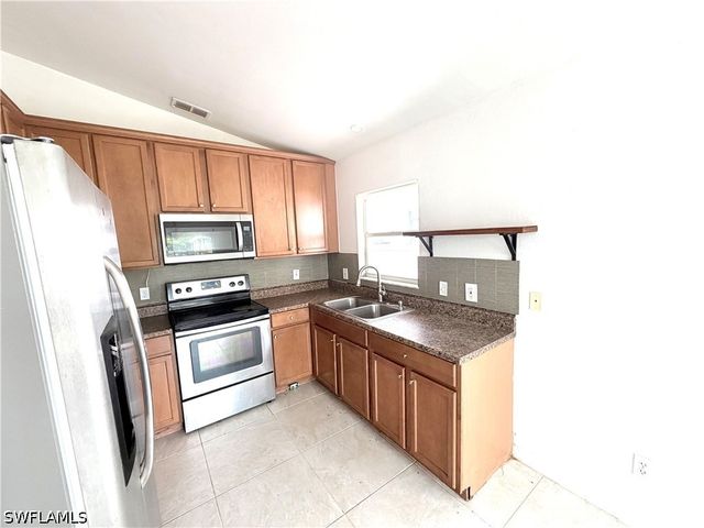 3586 Seagrape AVE, Naples, FL 34104