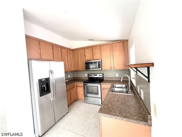 3586 Seagrape AVE, Naples, FL 34104