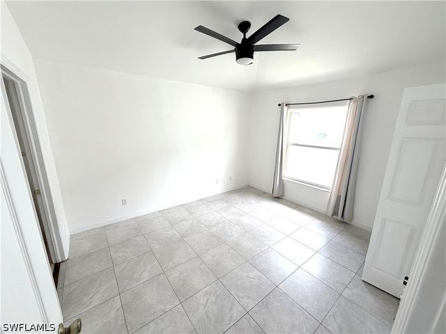 3586 Seagrape AVE, Naples, FL 34104