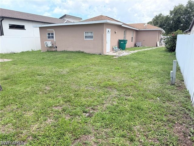 3586 Seagrape AVE, Naples, FL 34104