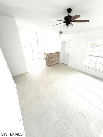 3586 Seagrape AVE, Naples, FL 34104