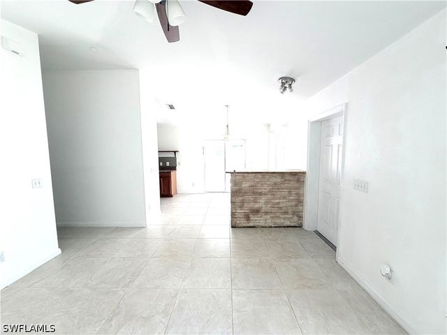 3586 Seagrape AVE, Naples, FL 34104