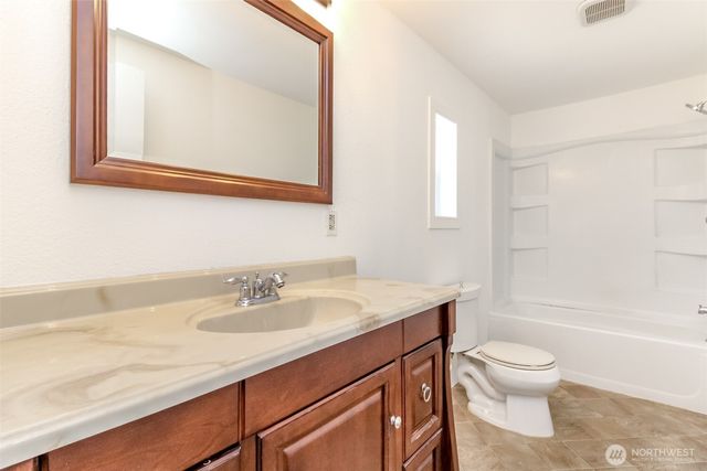 210 37th Street SE #139, Auburn, WA 98002
