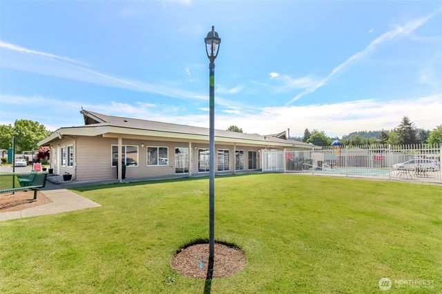210 37th Street SE #139, Auburn, WA 98002