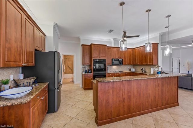 28424 Del Lago WAY, Bonita Springs, FL 34135