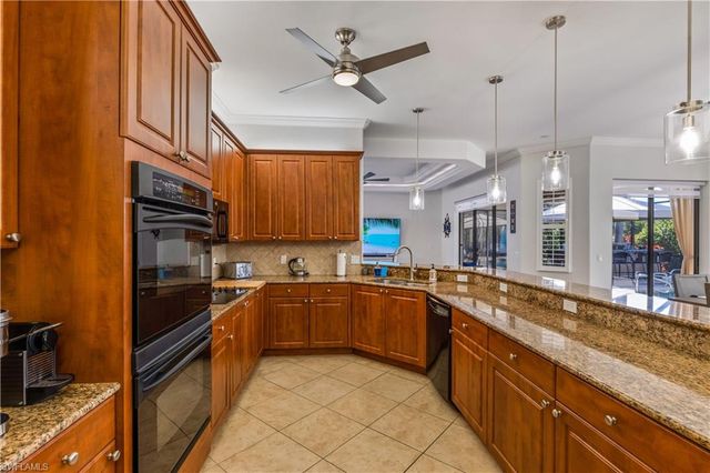 28424 Del Lago WAY, Bonita Springs, FL 34135