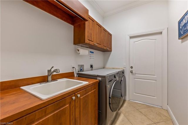 28424 Del Lago WAY, Bonita Springs, FL 34135