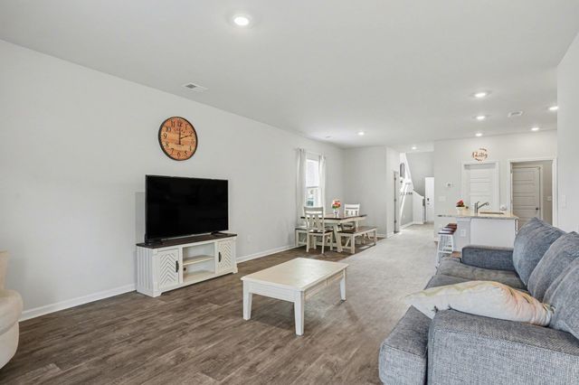 224 Saddle St, Conway, SC 29527