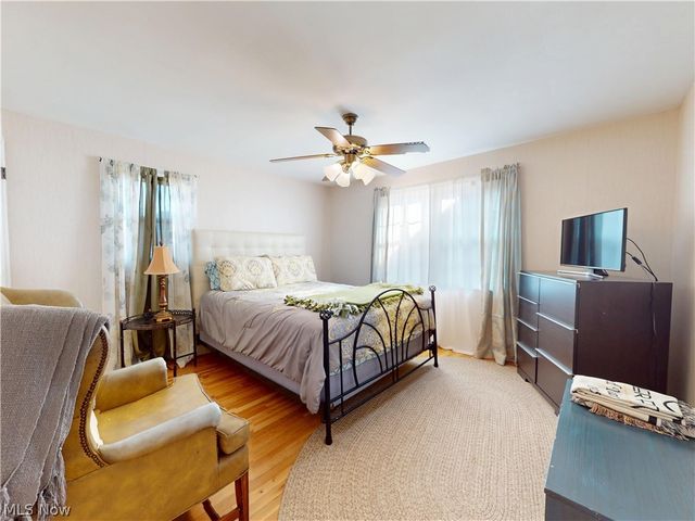 3841 Washington Boulevard, University Heights, OH 44118