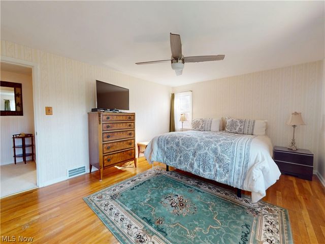 3841 Washington Boulevard, University Heights, OH 44118