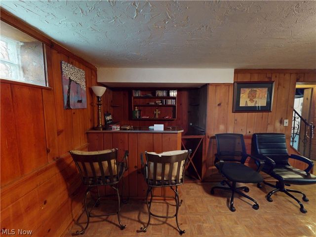 3841 Washington Boulevard, University Heights, OH 44118