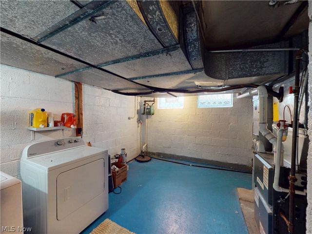 3841 Washington Boulevard, University Heights, OH 44118