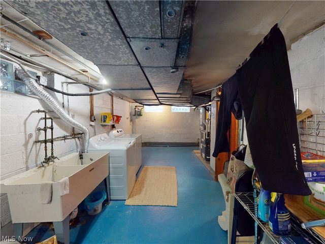 3841 Washington Boulevard, University Heights, OH 44118