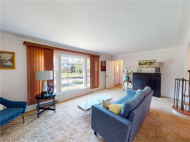 3841 Washington Boulevard, University Heights, OH 44118