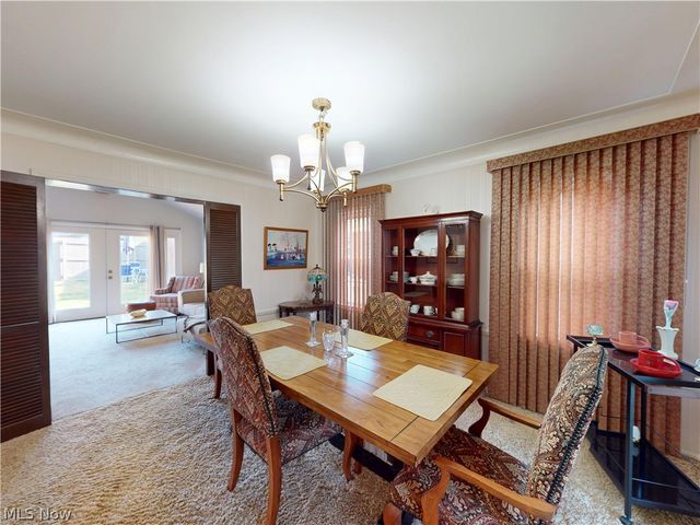 3841 Washington Boulevard, University Heights, OH 44118