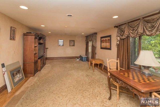 104 Horizon Terrace, Hillsdale, NJ 07642